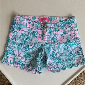 Lilly Pulitzer Buttercup Shorts in Camelflage Size 00